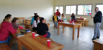 AMU EdC Uruguay Ripartire 01 400 rid